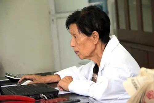 从什么时间最先，，，，，你在公司是由于小气而收获尊重？？？？？？？？