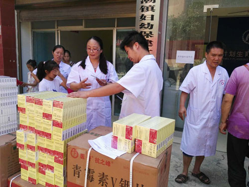 江苏贵州受灾 爱心捐赠暖人心