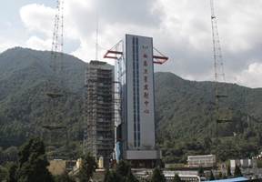 被誉为“亚洲第一塔”的西昌卫星发射中心2 号发射塔.jpg